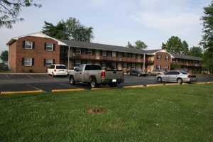 featured image of 4002 Carpenter Dr