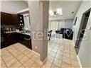 142 Glasgow Ct - Photo 3 of 11