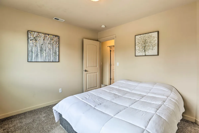 871 Ne Locksley Dr - Photo 3 of 16