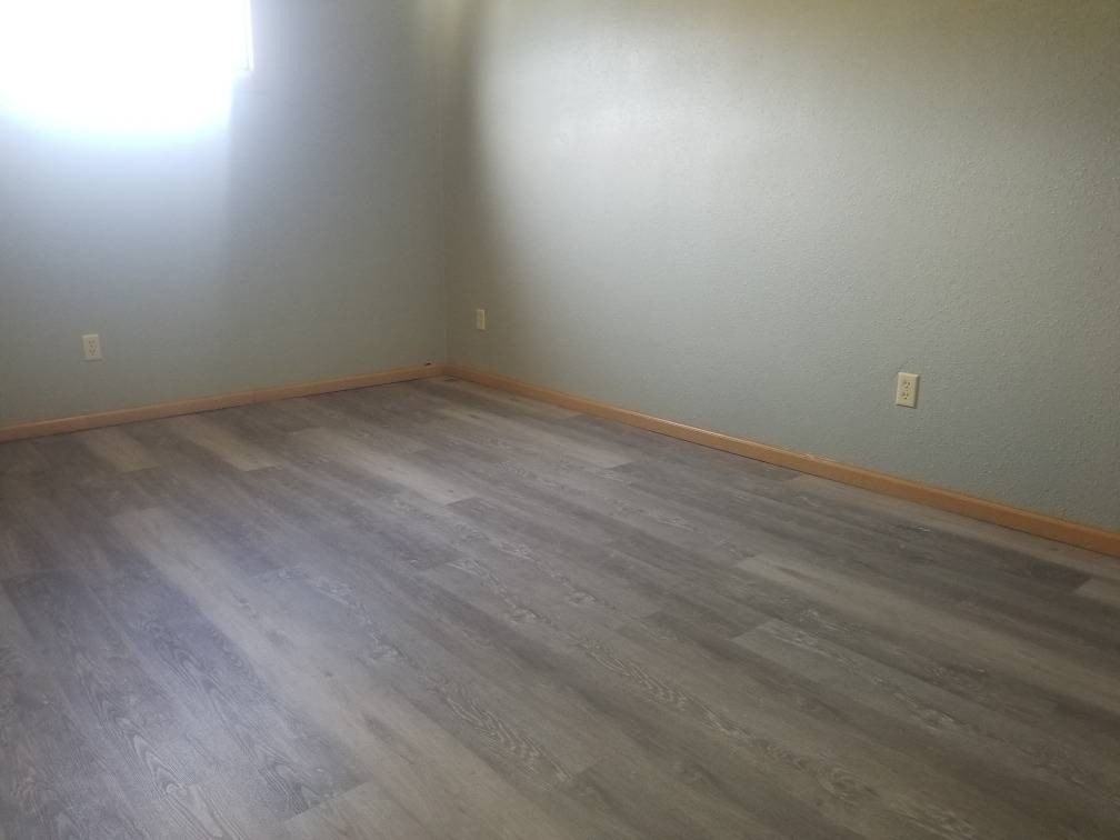 200 W Saint Paul St #1 - Photo 3 of 7