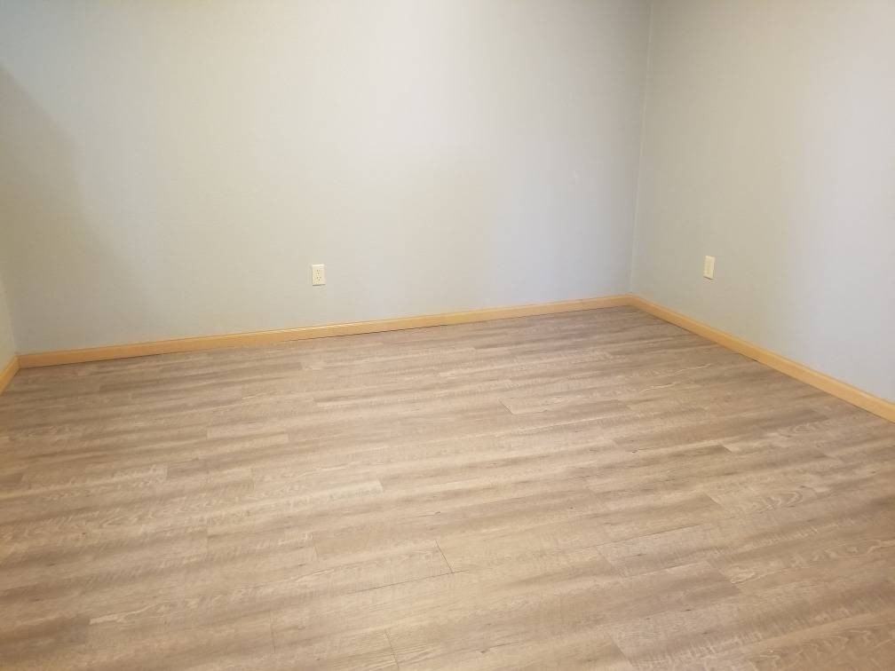 200 W Saint Paul St #1 - Photo 6 of 7