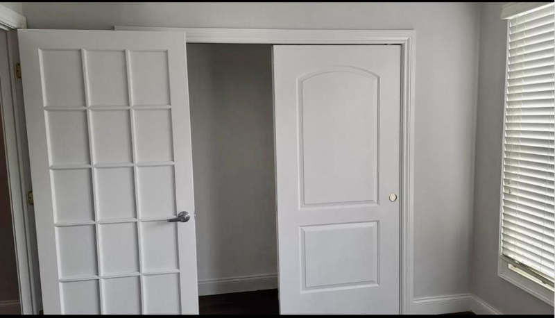 144 W John St #2 - Photo 6 of 7