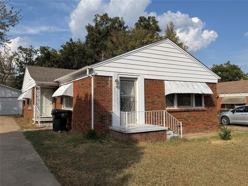 511 E Harmon Dr - Photo 2 of 34