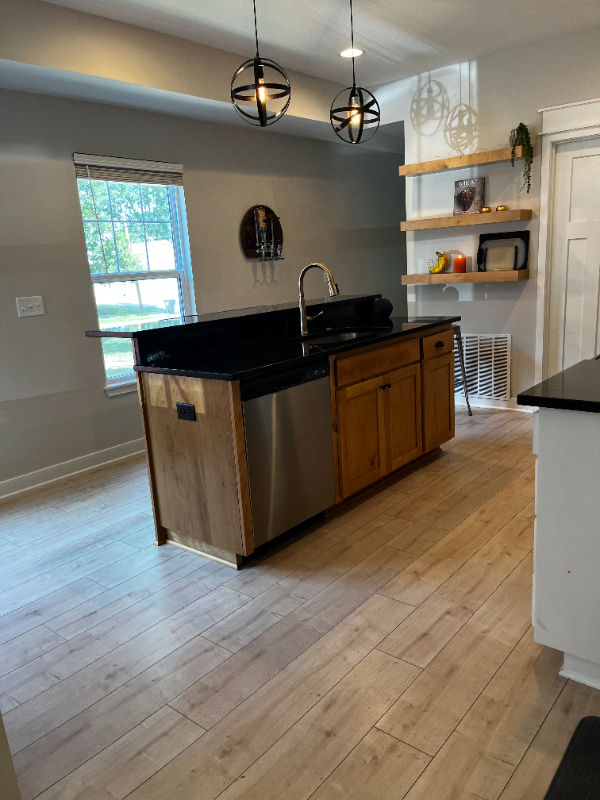 304 Sw 16th St - Photo 5 of 20
