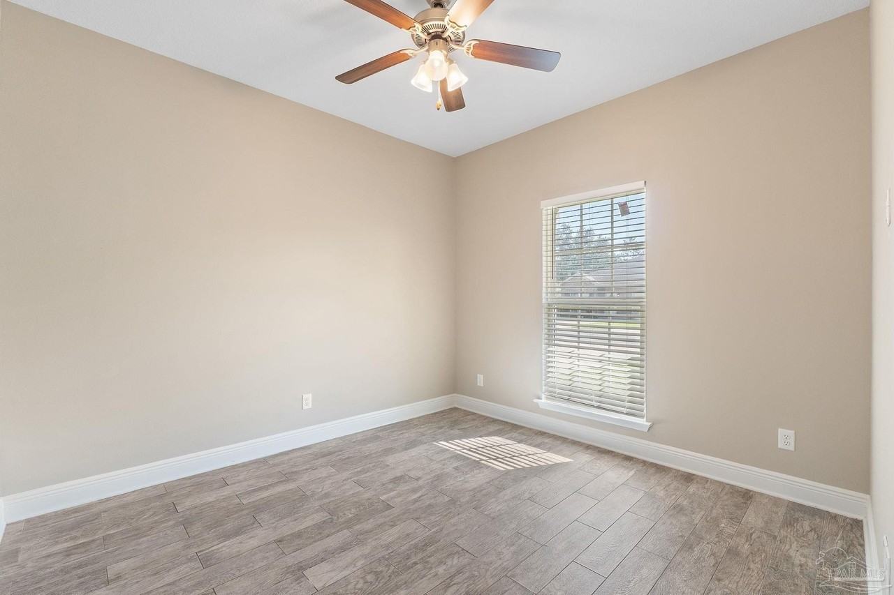 8483 Crissy Ln - Photo 6 of 28