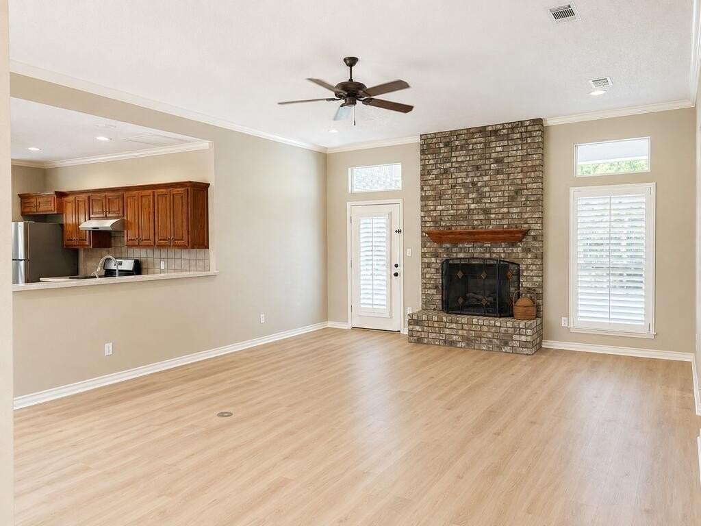 5214 Greathouse Ave - Photo 6 of 23