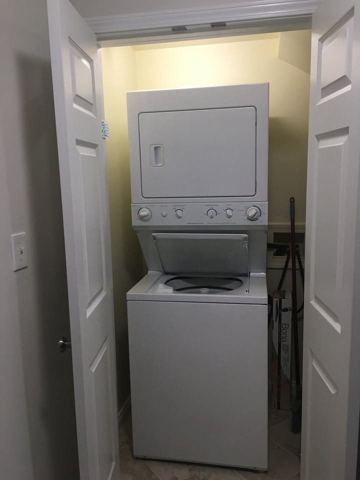 700 Franklin Ave - Photo 6 of 12