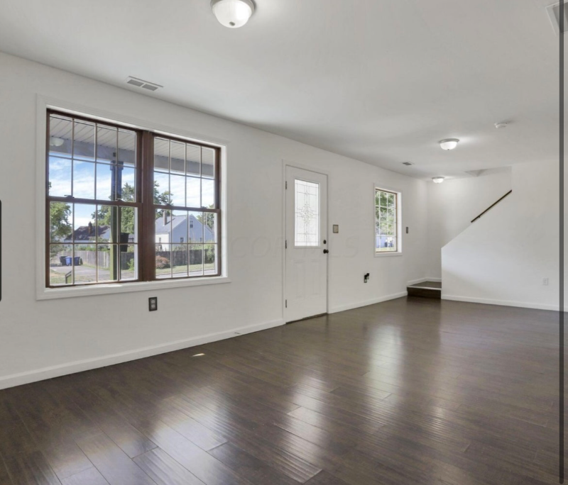 2040 Margaret Ave - Photo 6 of 20