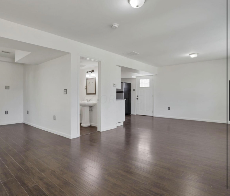 2040 Margaret Ave - Photo 7 of 20