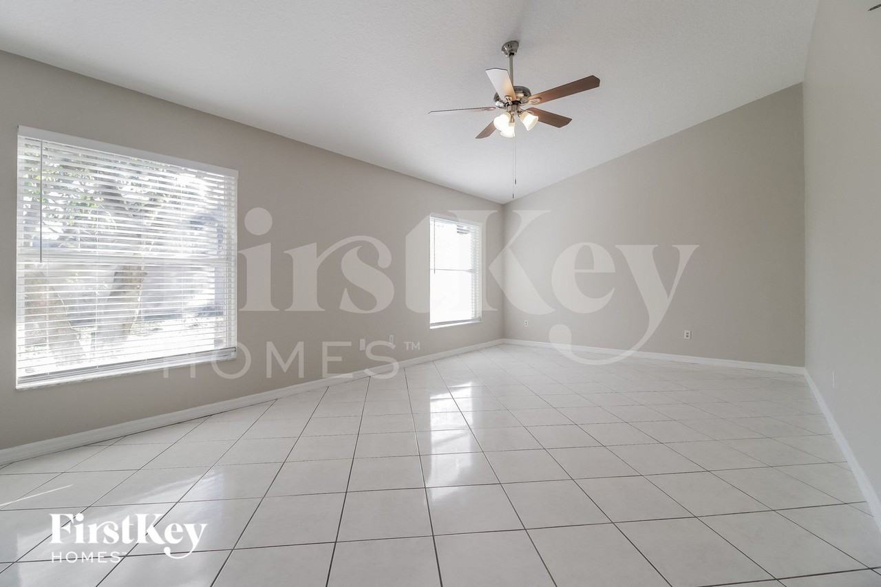 3526 Gatlin Place Cir - Photo 4 of 15