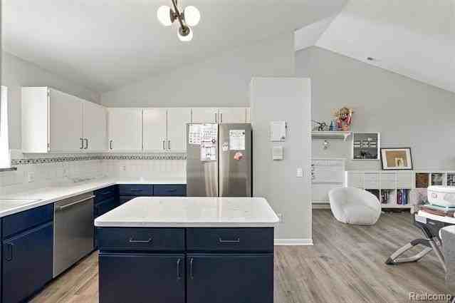 15139 Northpointe Dr - Photo 7 of 25