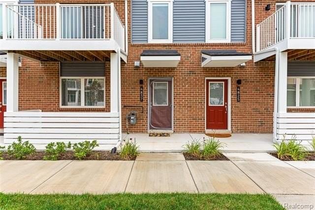 4837 Lismore Ln - Photo 2 of 31