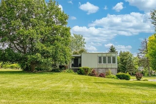 5215 Scenicvue Dr - Photo 4 of 49