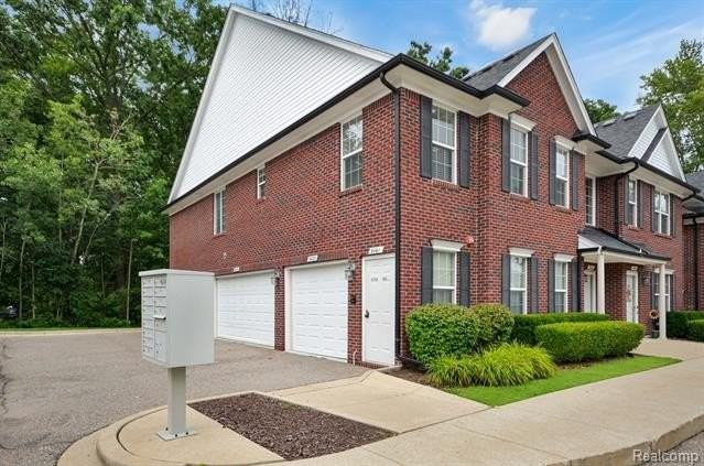 8425 Williamstown Dr - Photo 2 of 22