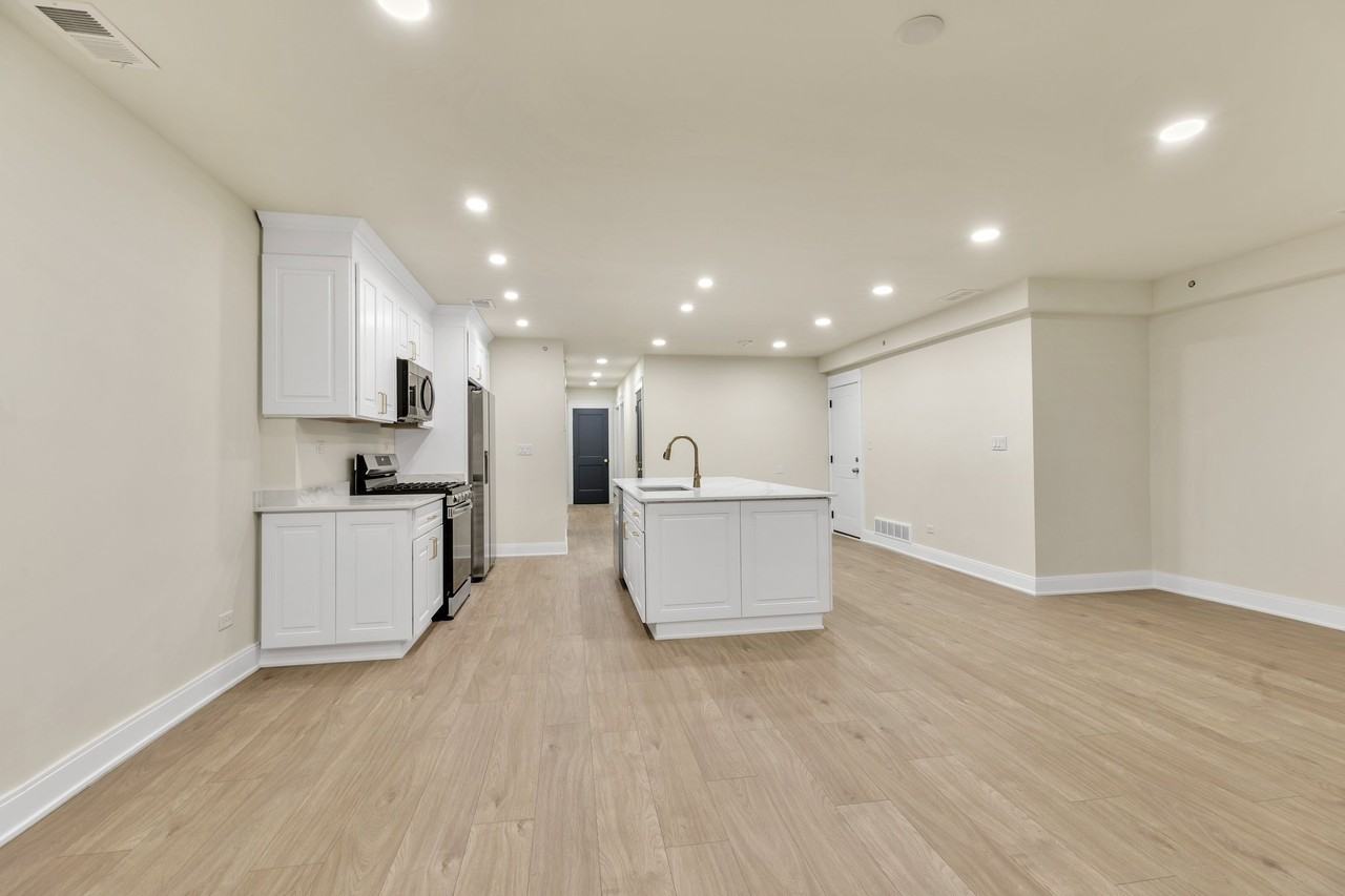 317 Canal St #B - Photo 4 of 16