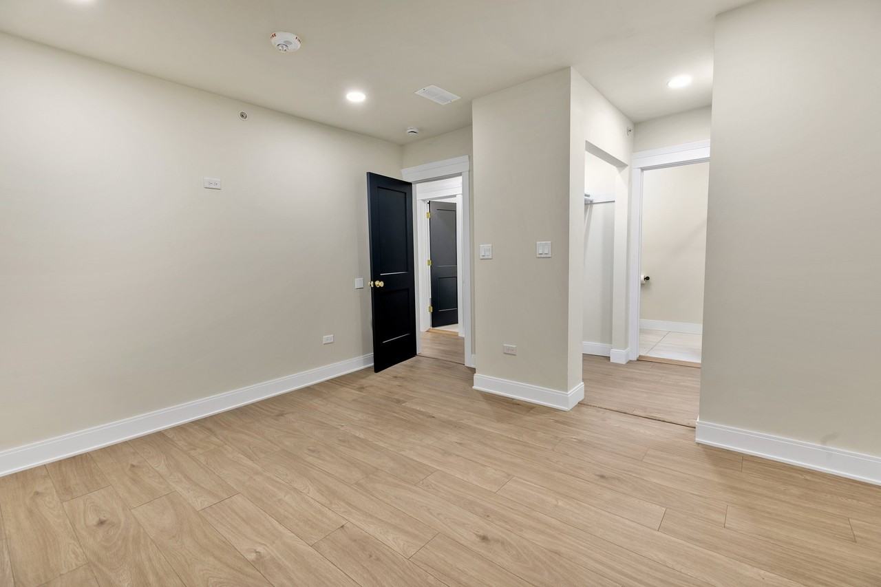 317 Canal St #B - Photo 6 of 16