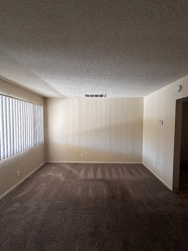 1001 E Stearns Ave #33 - Photo 2 of 6