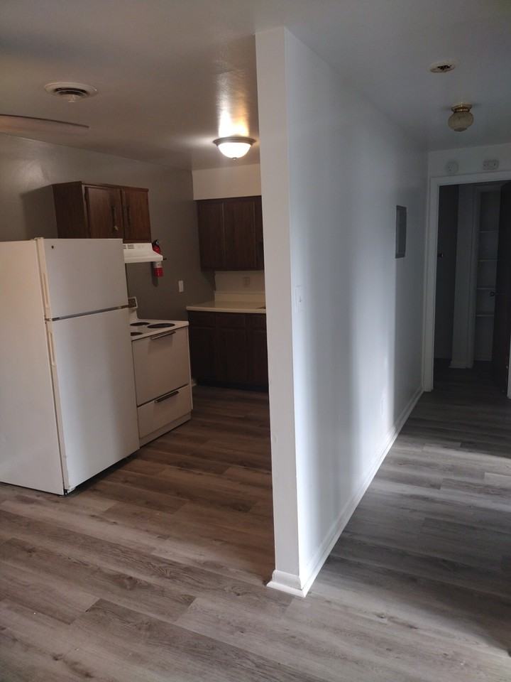210 5th Avenue - Photo 7 of 10