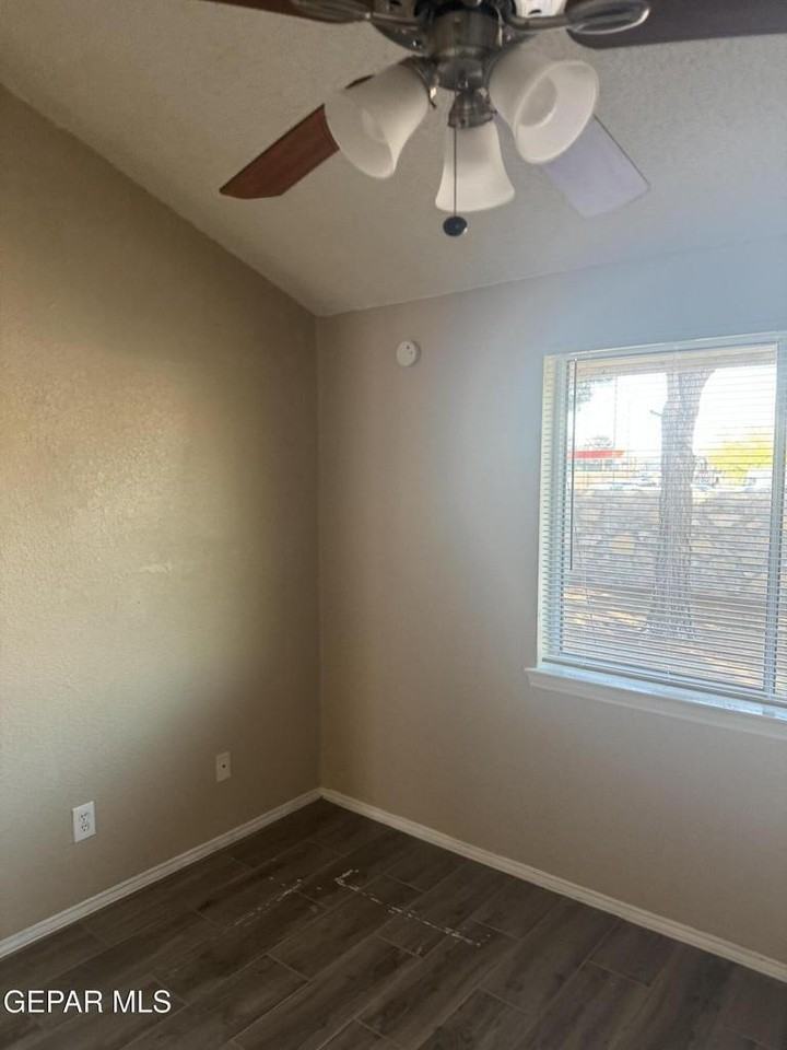 1924 Estrada Drive - Photo 3 of 19
