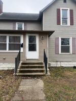 featured image of 727 W Wolf Ave