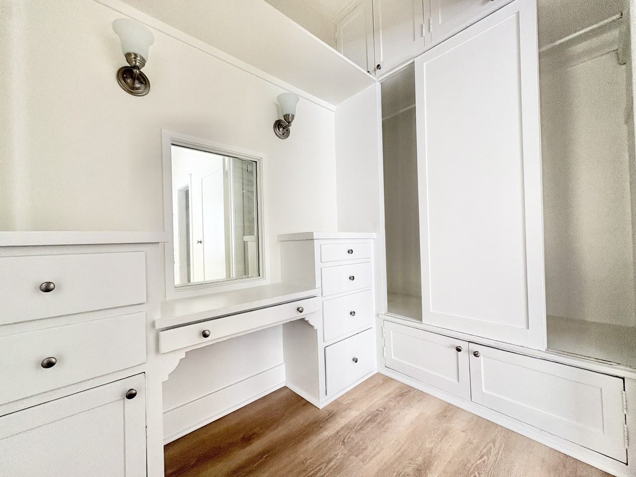 1035 E. Broadway - Photo 7 of 16