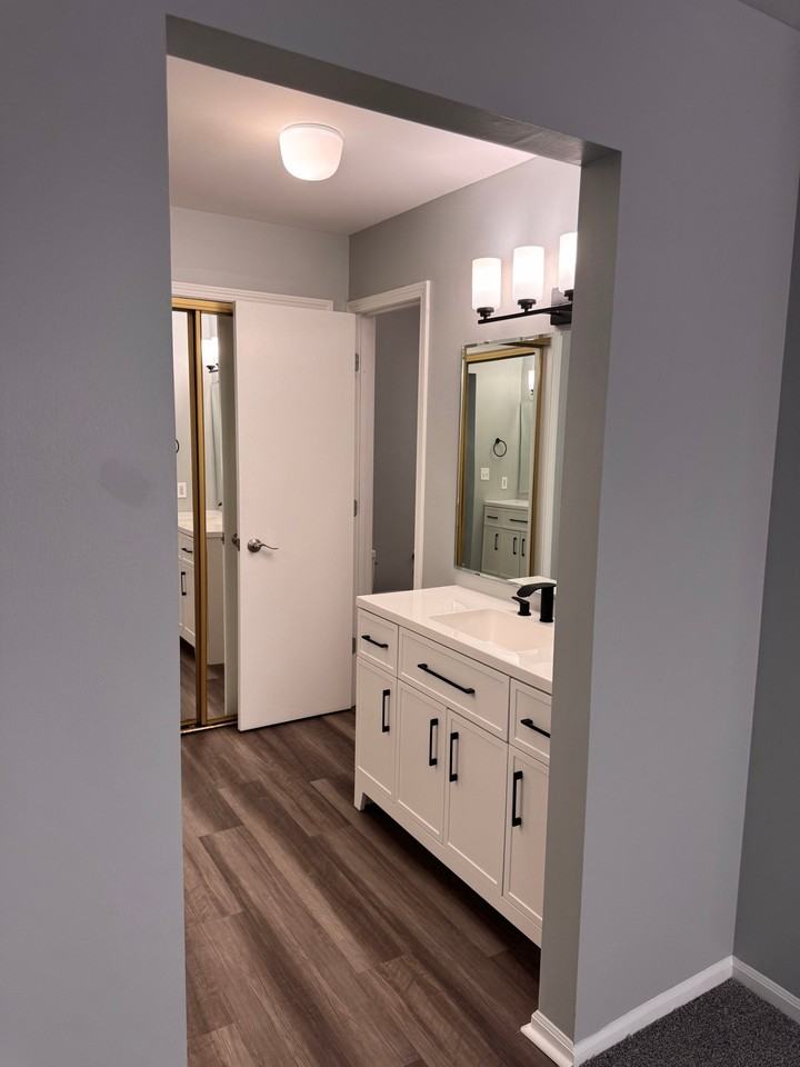5707 W Hills Rd #5707 - Photo 6 of 10