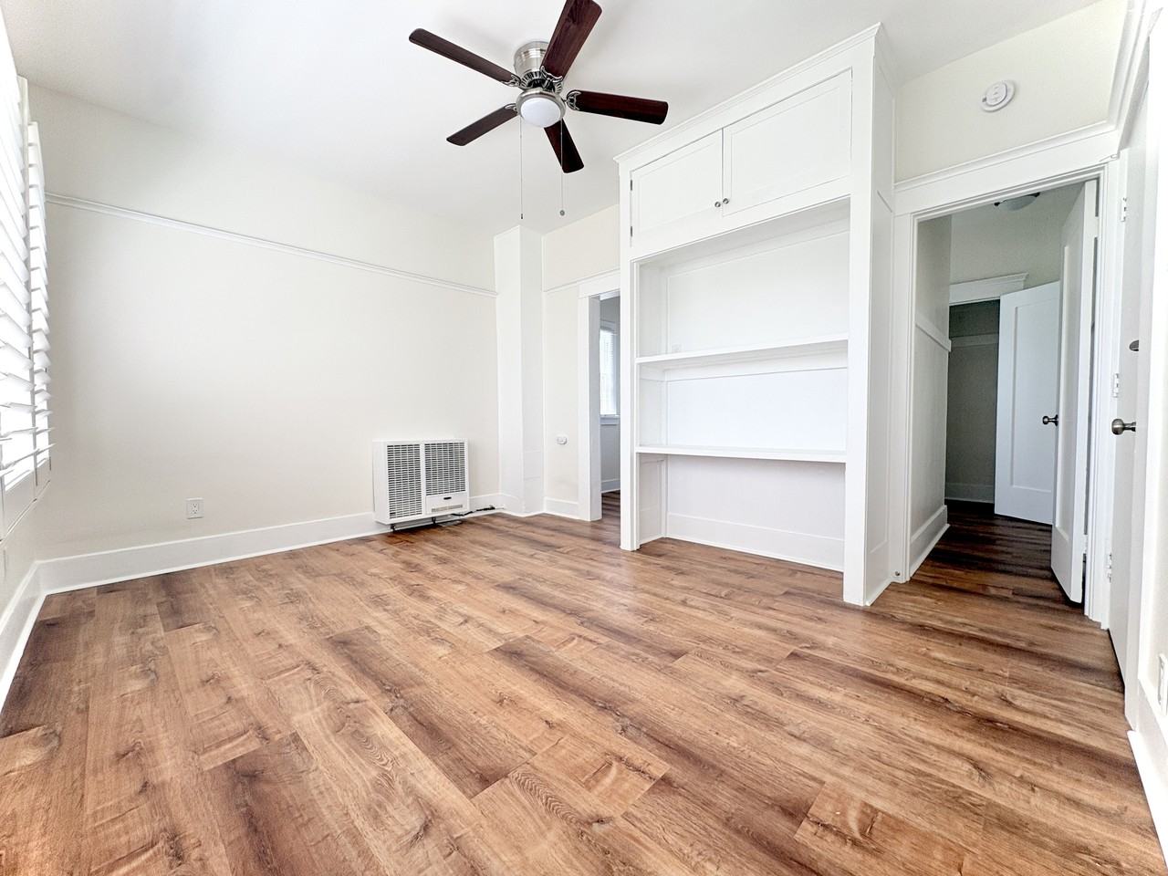 959 E. Broadway - Photo 6 of 13