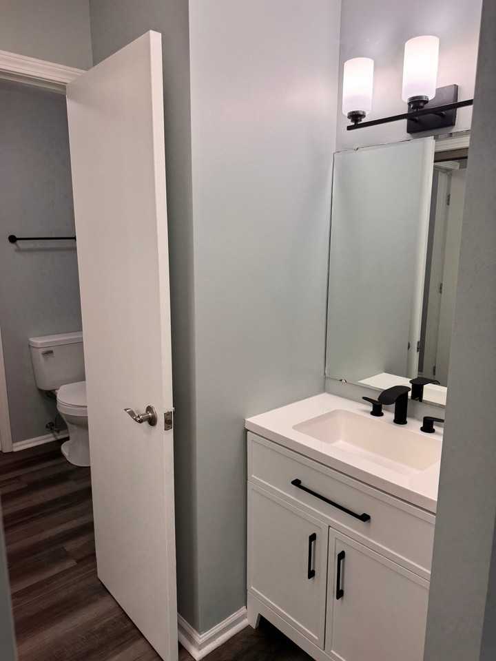 5709 W Hills Rd #5709 - Photo 4 of 8