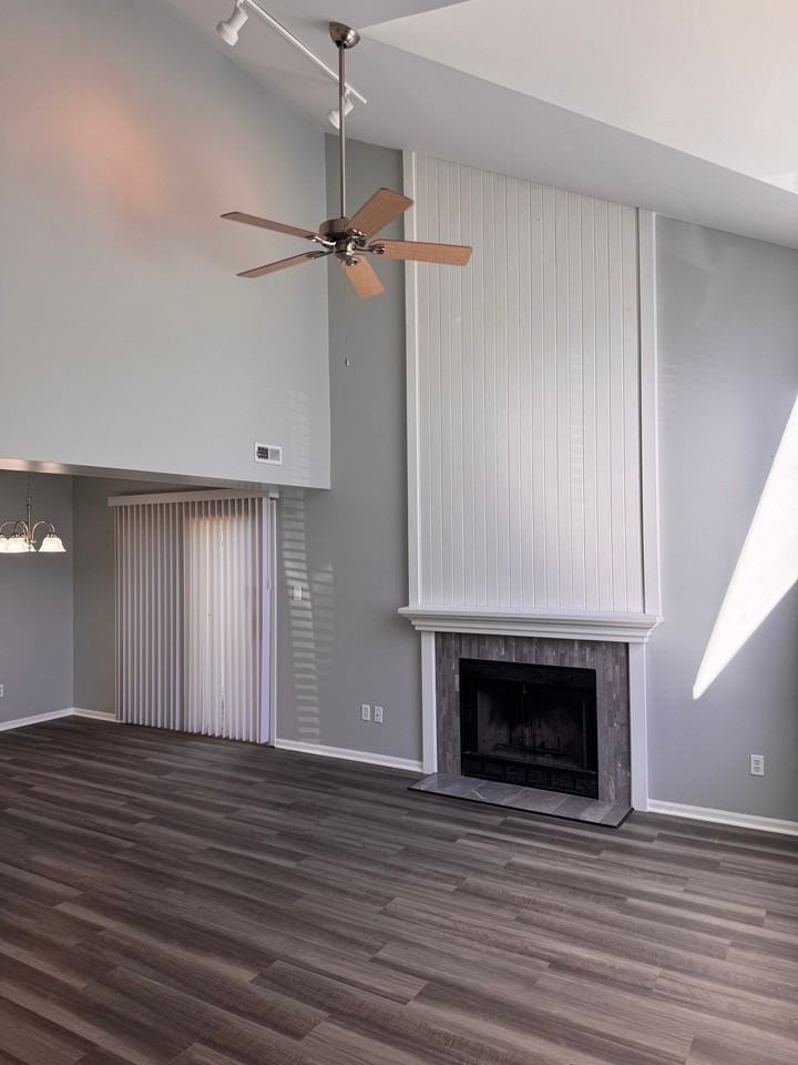 5709 W Hills Rd #5709 - Photo 7 of 8