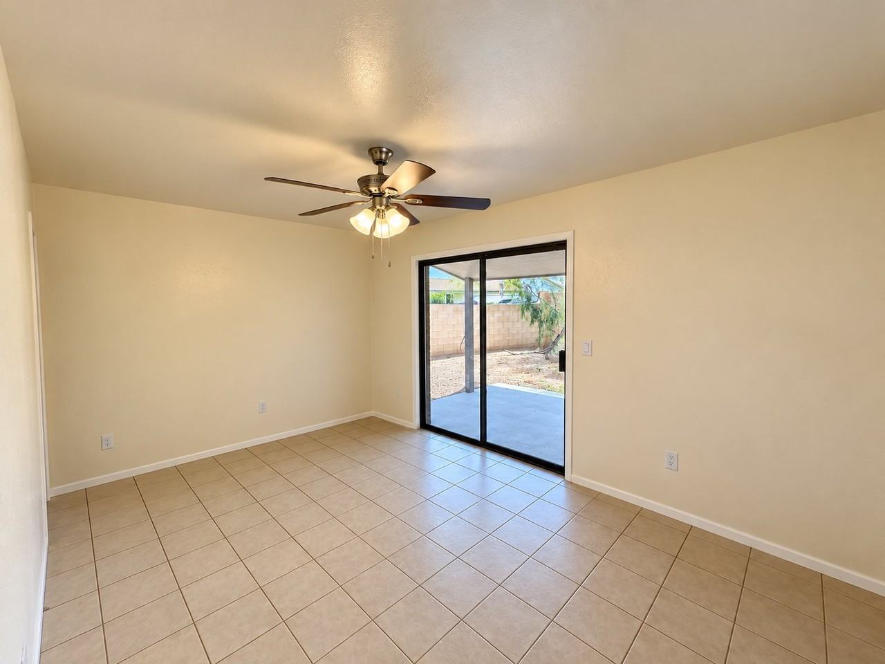 6134 E Glencove St #1 - Photo 6 of 17