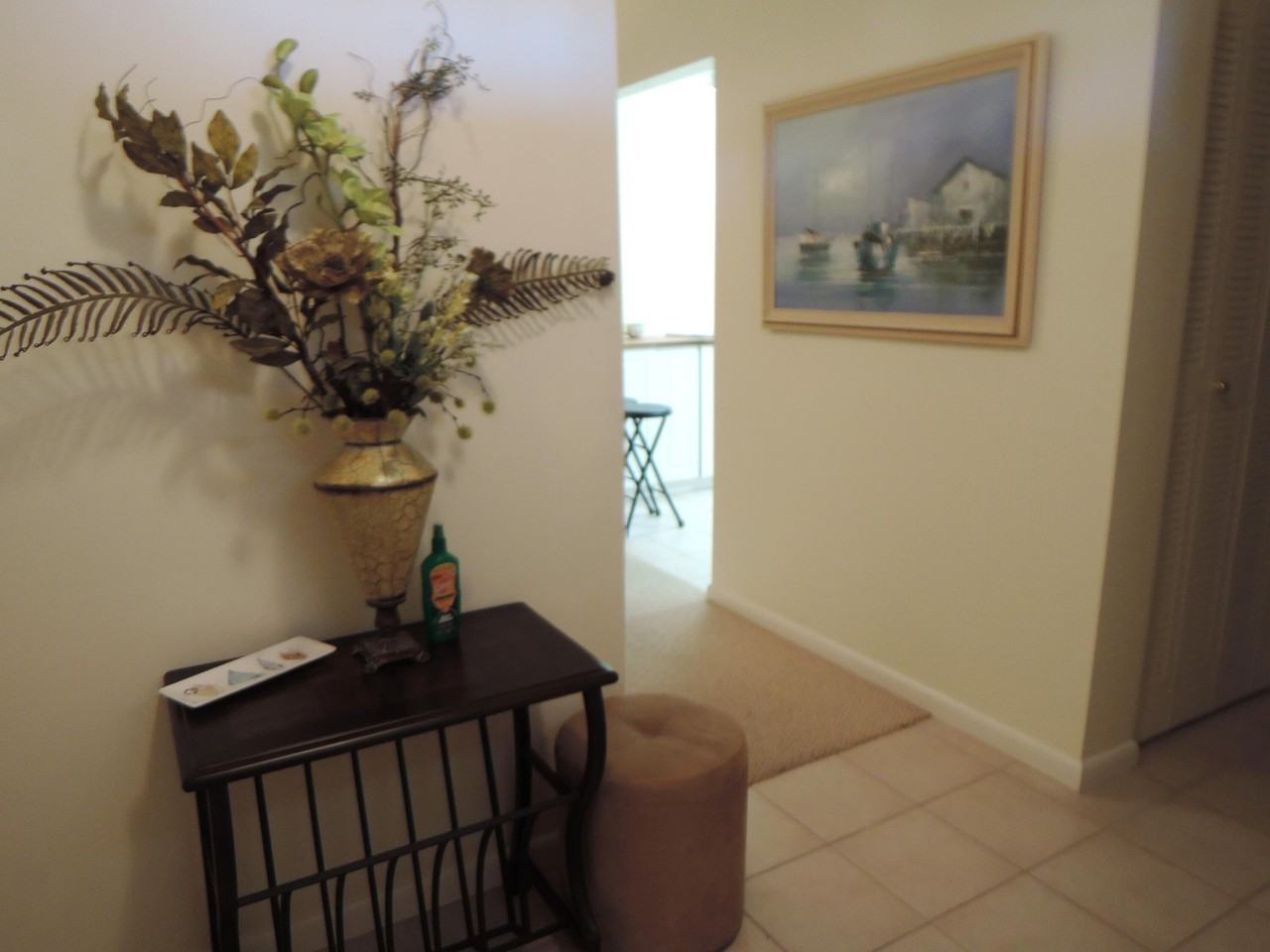 1209 S Lakes End Dr #D2 - Photo 4 of 24