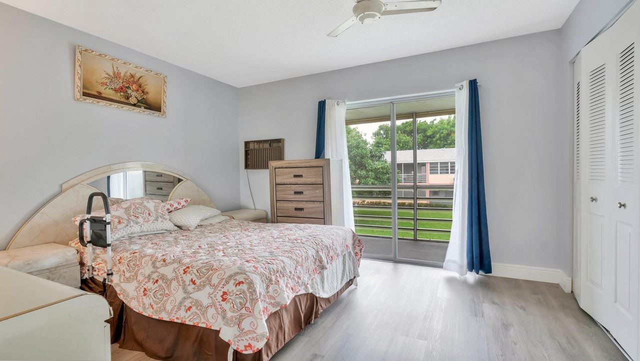 16 Andover A - Photo 7 of 13