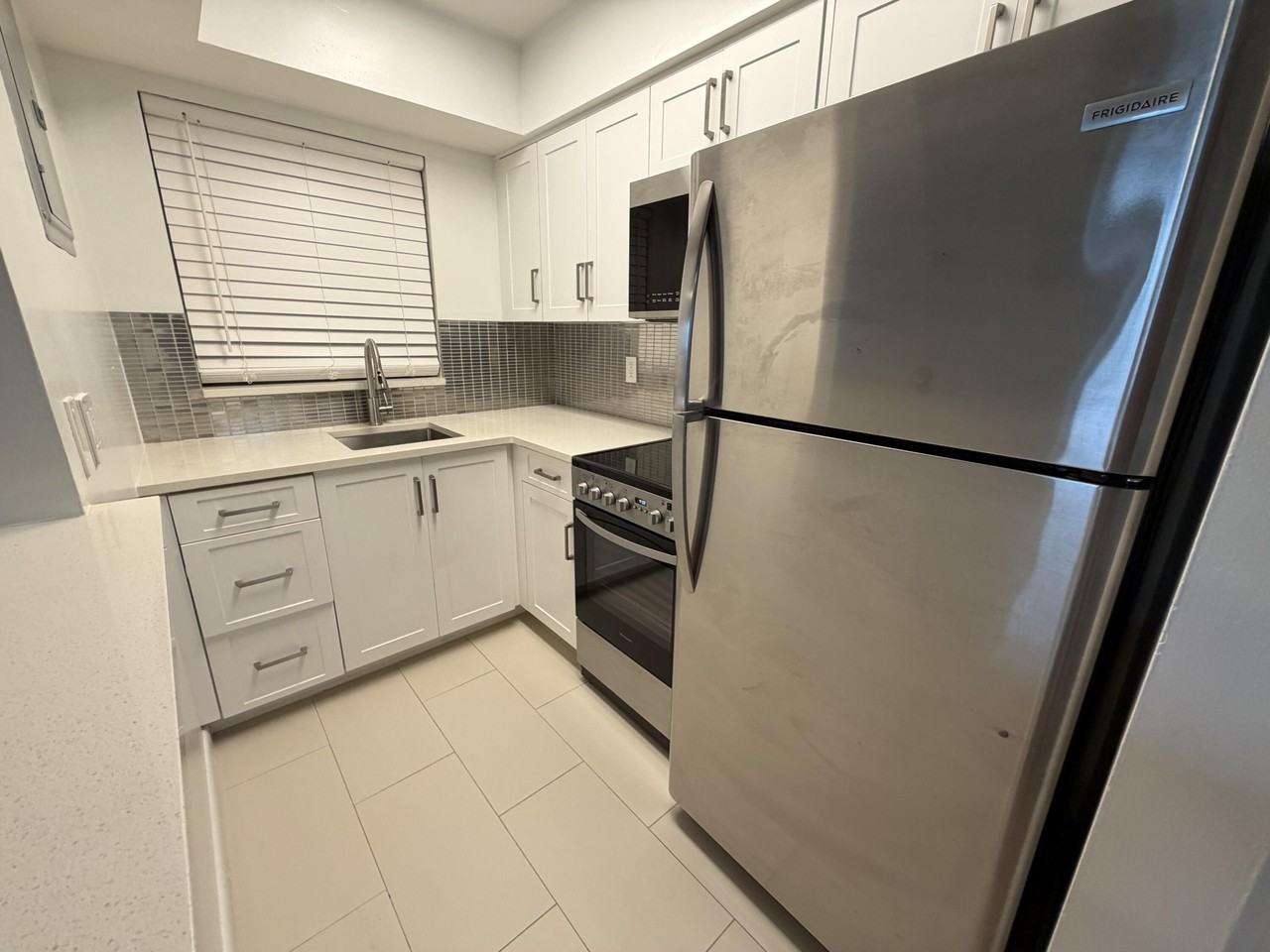 5630 Ne 18th Ave #308 - Photo 6 of 29
