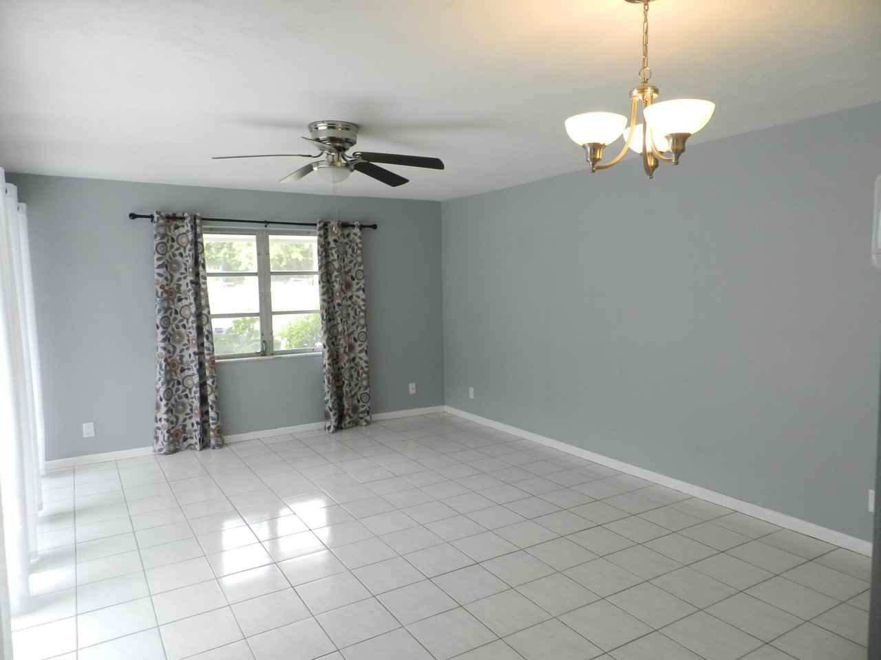 153 West Ct #0 - Photo 5 of 37