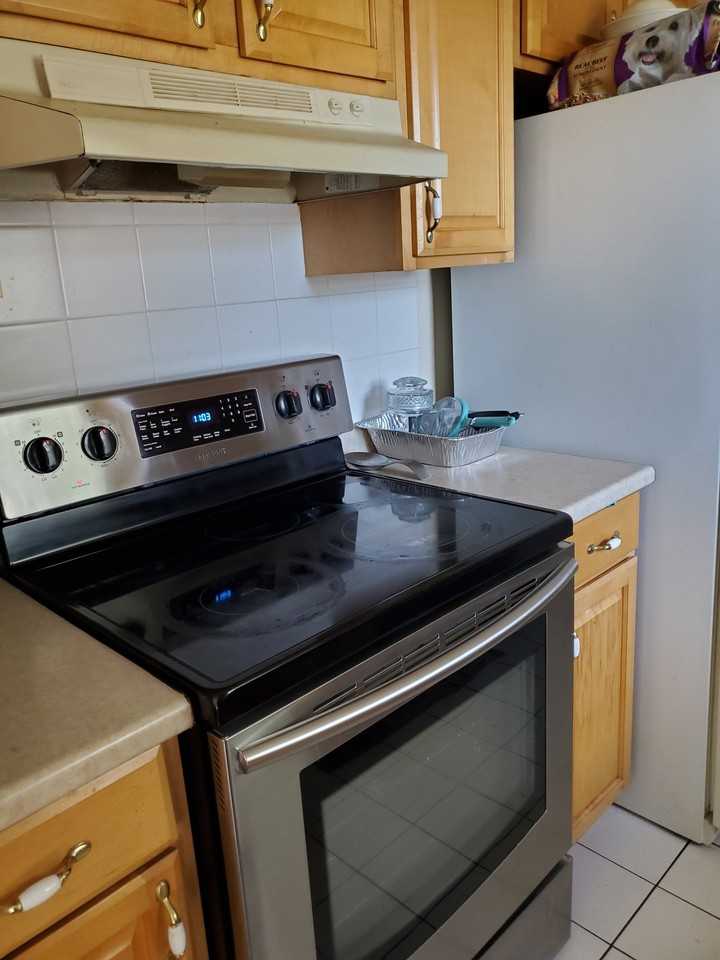 2115 Cordova Cir W - Photo 6 of 7