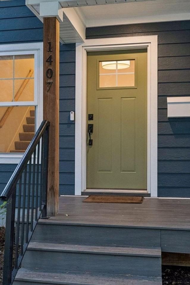 1407 Monroe St Ne - Photo 3 of 48