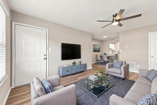 200 Kilby Shores Dr #C4 - Photo 1 of 1