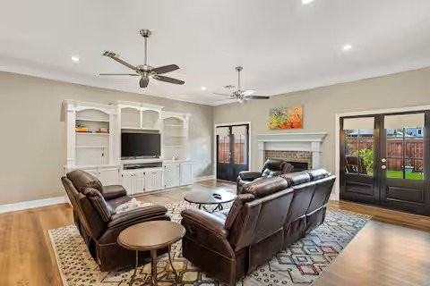 1508 Bank St - Photo 4 of 8