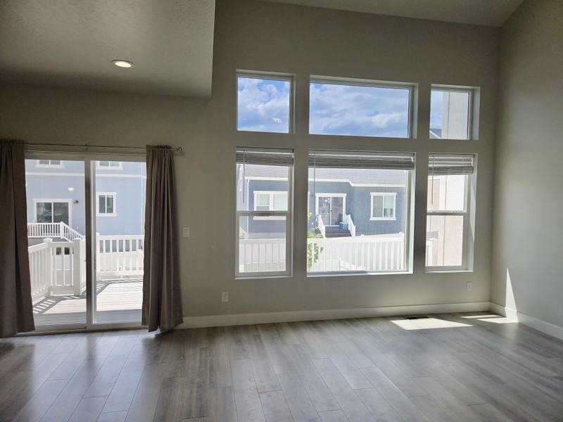 9723 N Aaron Ave - Photo 4 of 32