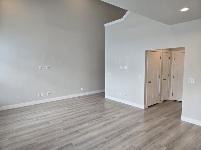 9723 N Aaron Ave - Photo 6 of 32
