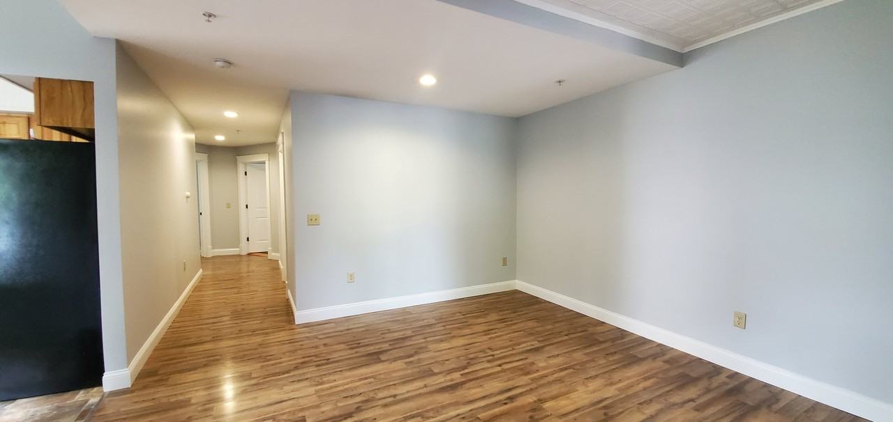191 Center St - Photo 2 of 19