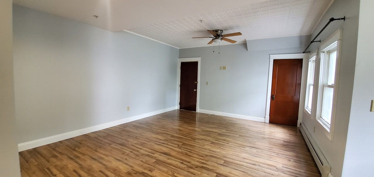 191 Center St - Photo 6 of 19