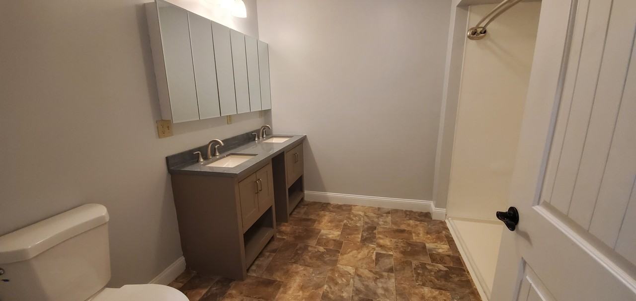 191 Center St - Photo 7 of 19