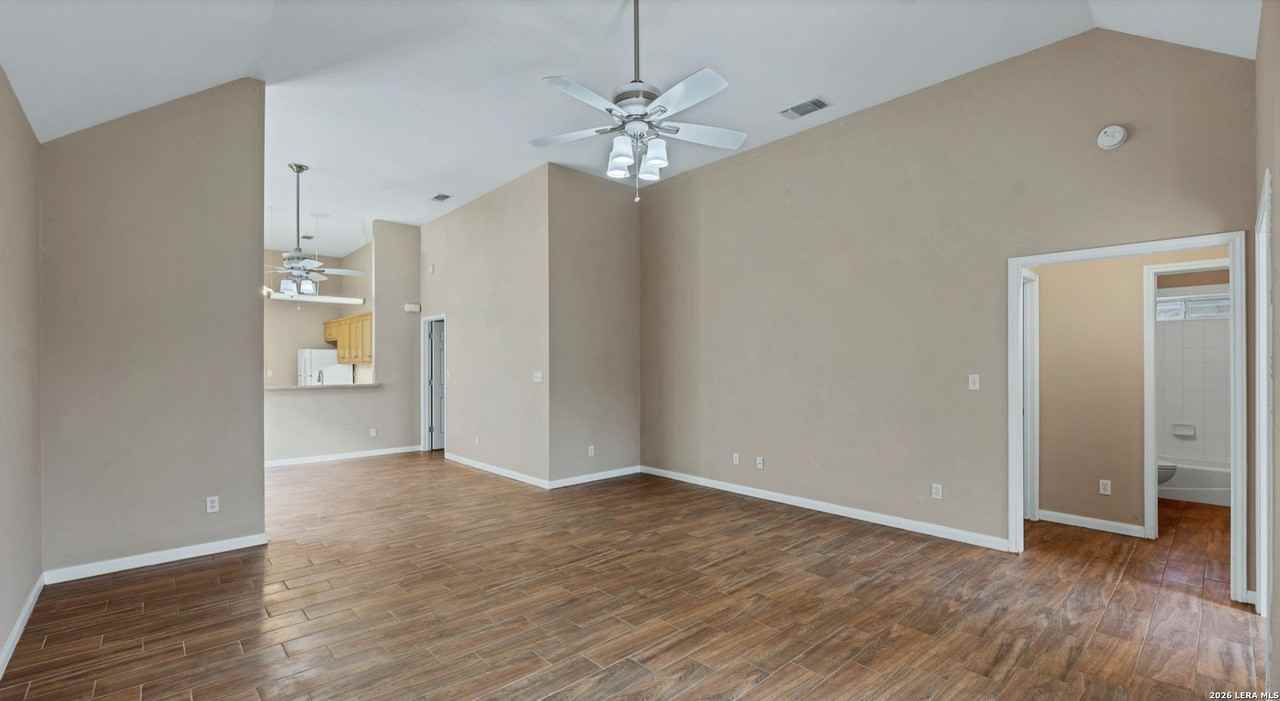 2239 Cotton Blvd - Photo 2 of 26