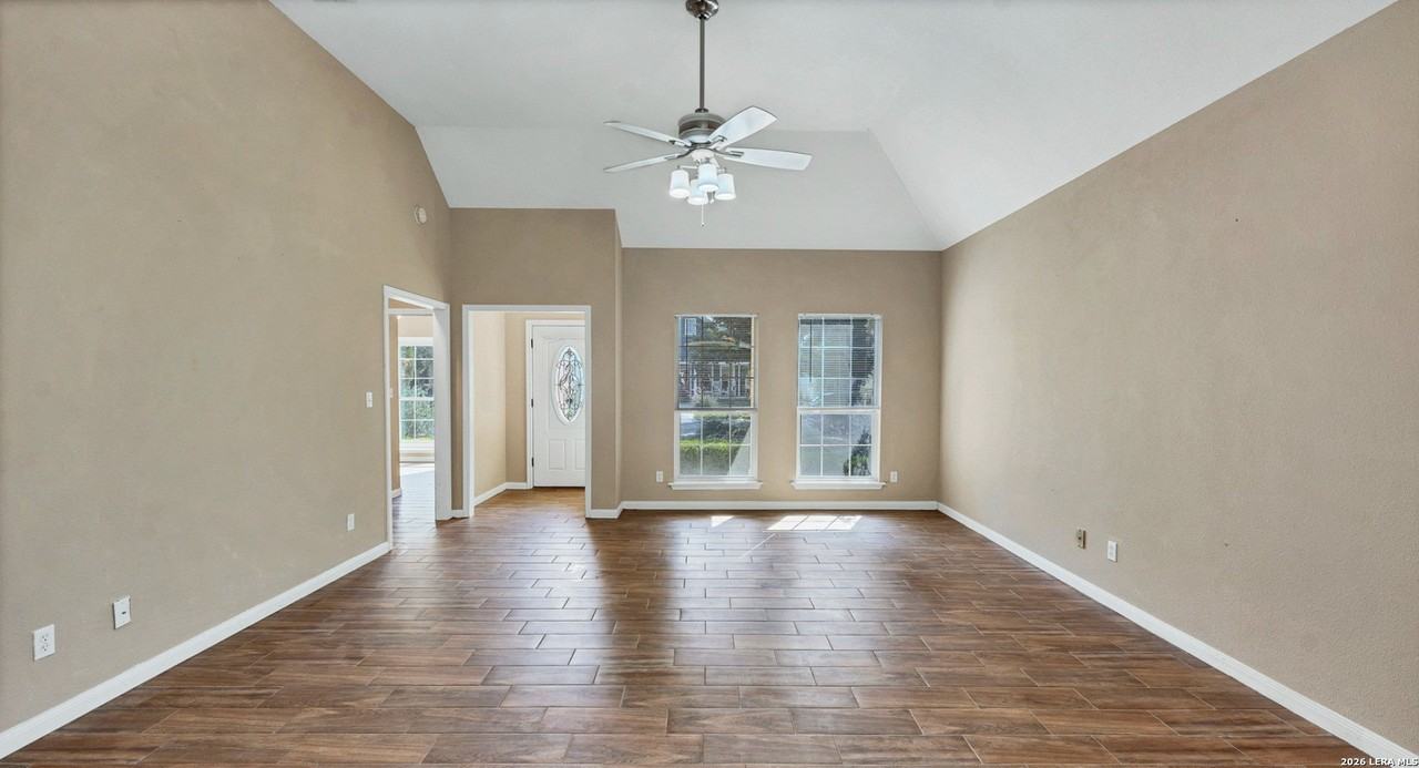 2239 Cotton Blvd - Photo 4 of 26