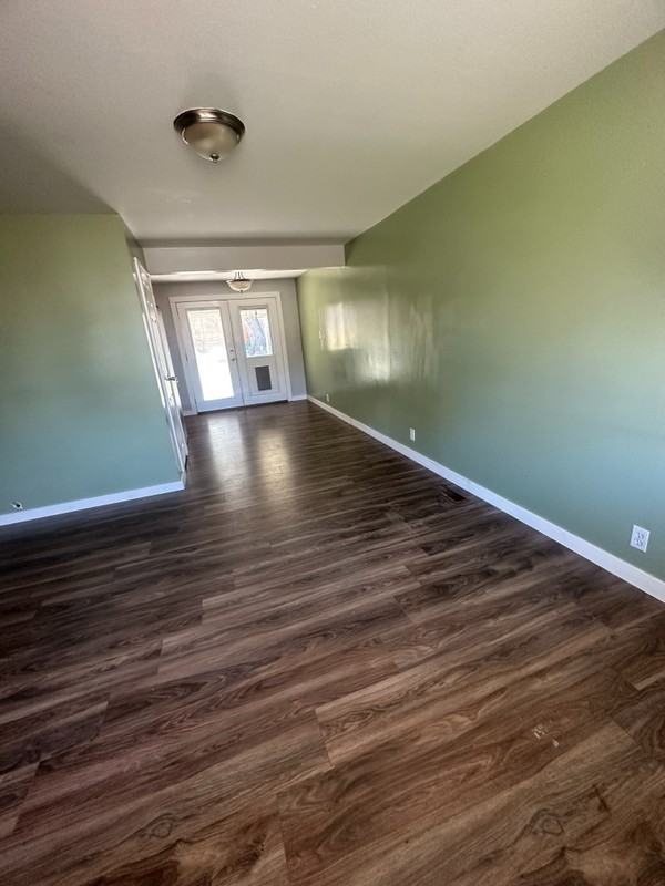 535 S St - Photo 3 of 16