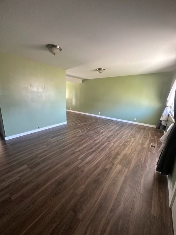 535 S St - Photo 4 of 16