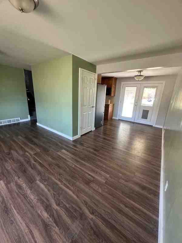 535 S St - Photo 6 of 16