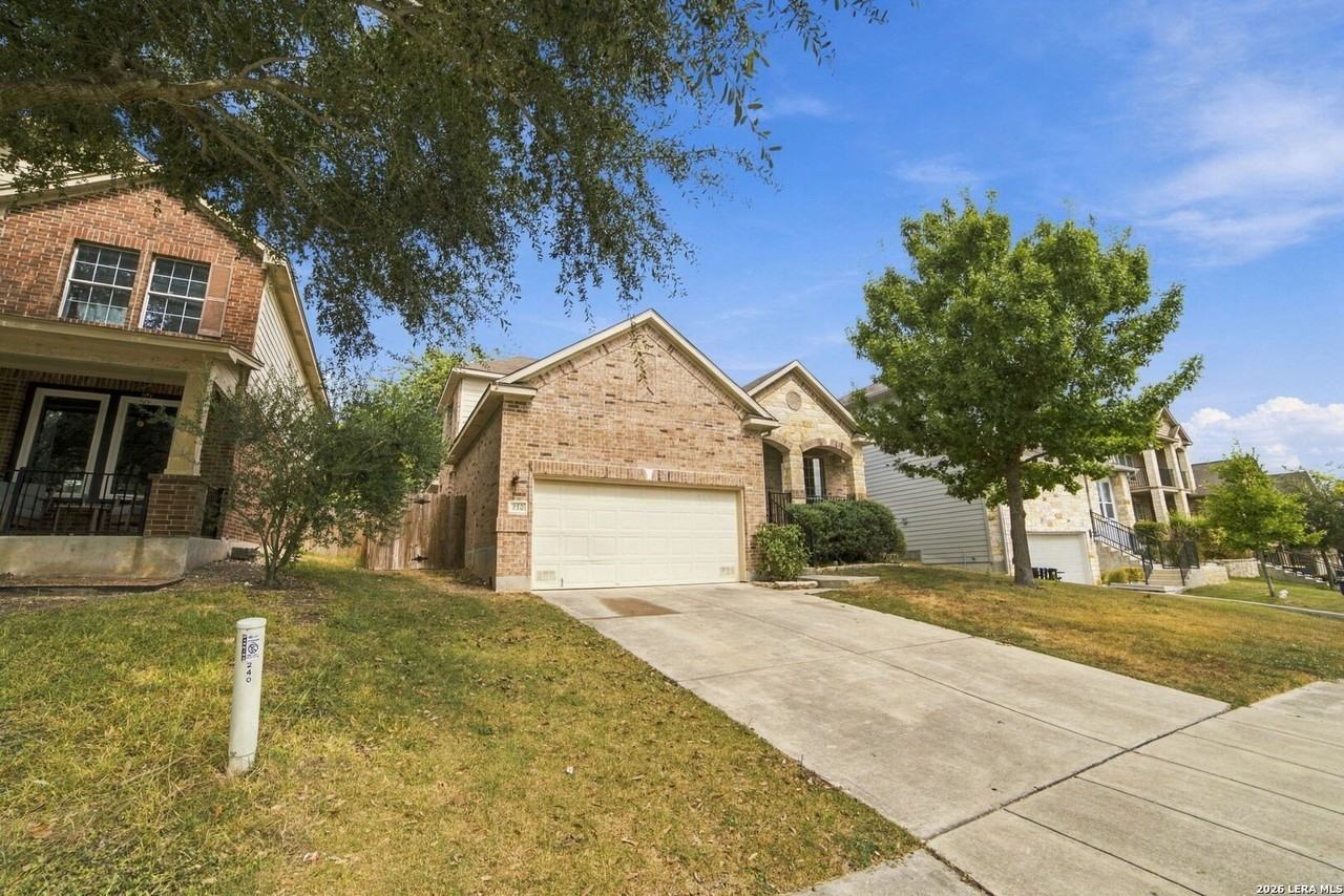 240 Nomad Ln - Photo 2 of 25