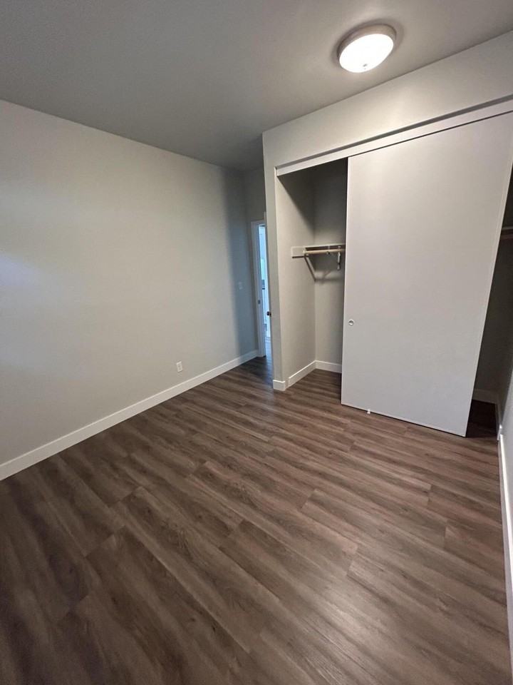 47 Ocean View Ave #1 - Photo 6 of 8